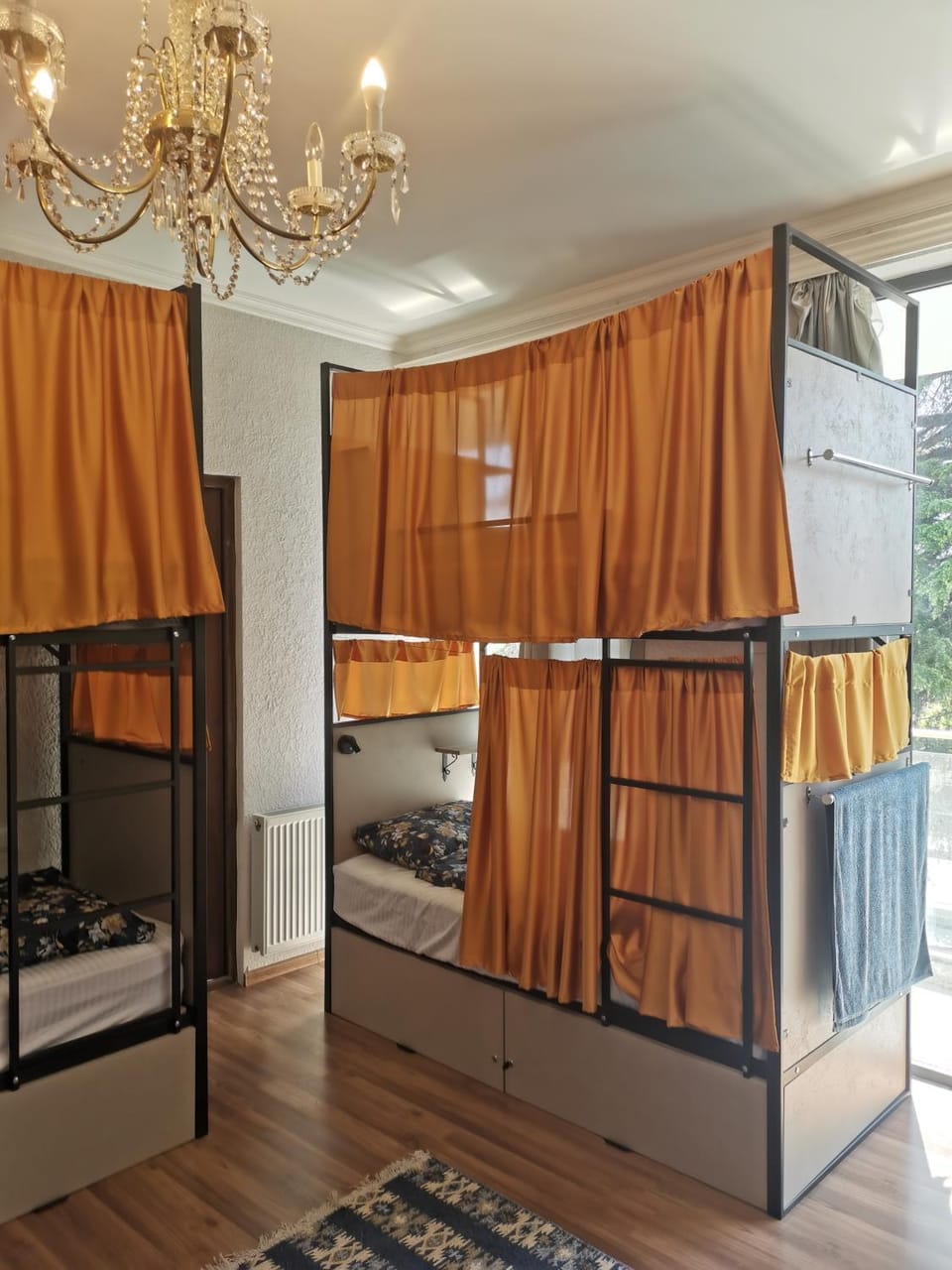 Bedroom, bunk bed