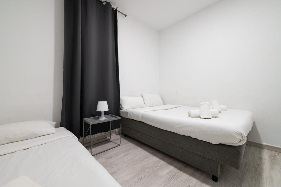 QGAC28 Chamberí Madrid Centro Apartment in Madrid