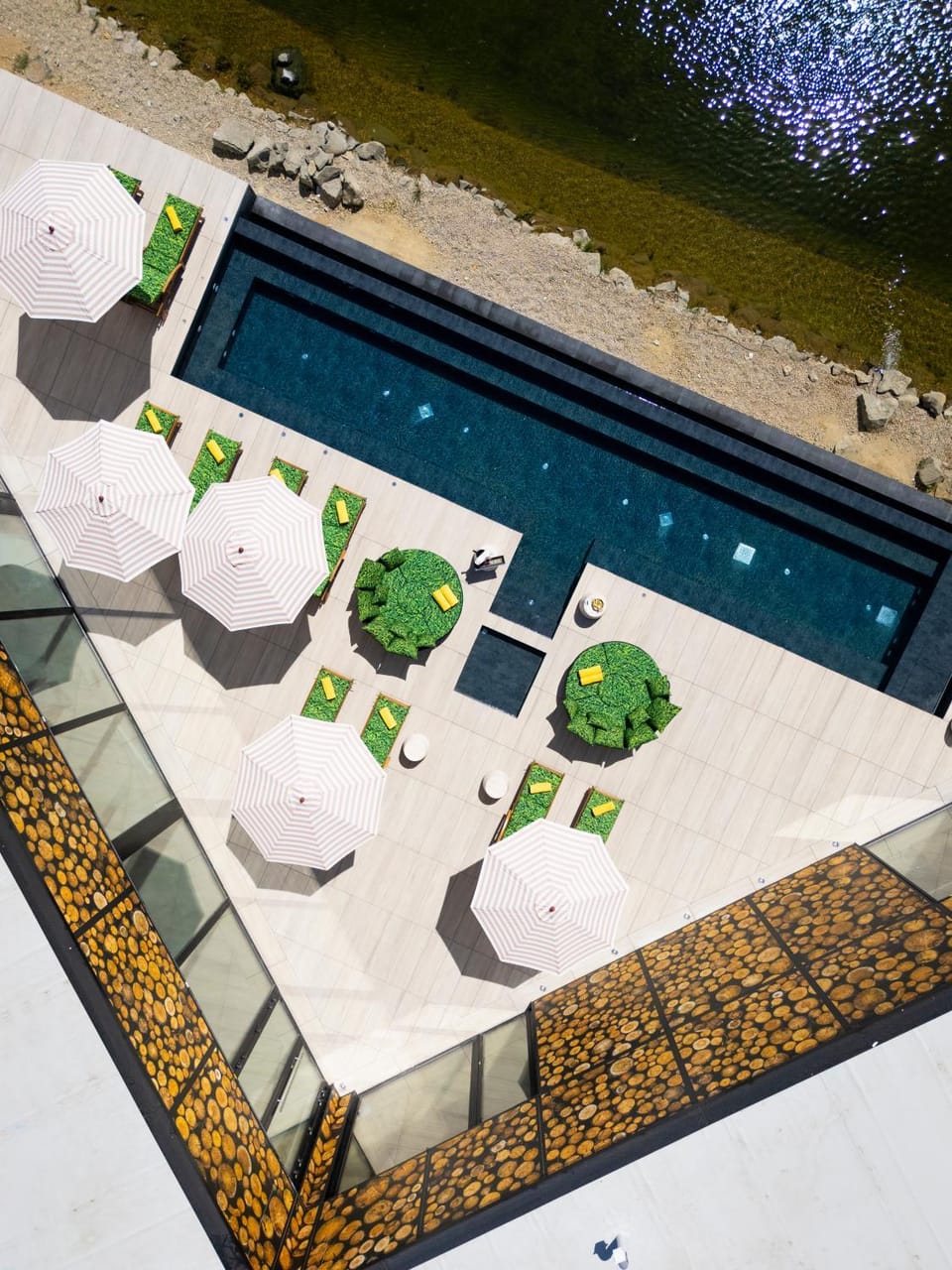Balcony/Terrace, Spa and wellness centre/facilities, Lake view, Swimming pool