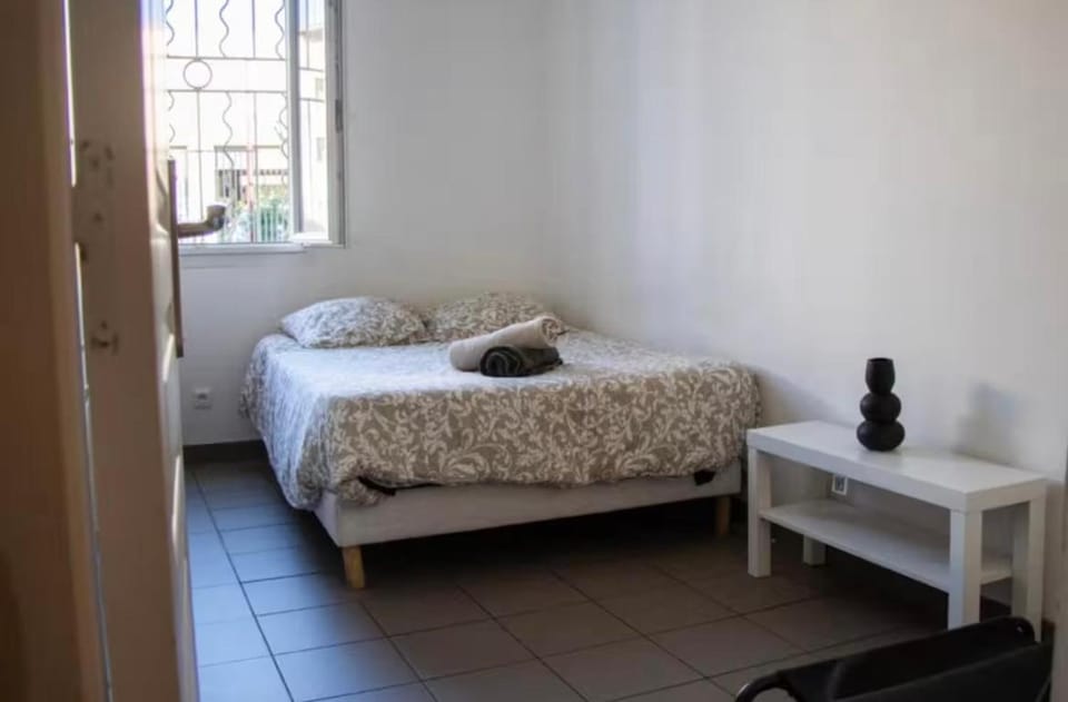 Appartement 4 personnes avec terrasse proche vélodrome et centre Apartment in Marseille