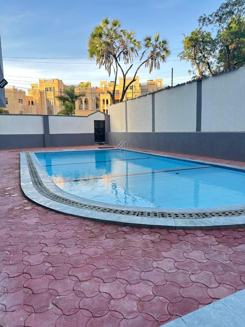 NYALI 1BR GEM, with Pool, ACs, FANs, Balcony, 3-min Beach Walk,Washer Apartment in Mombasa County
