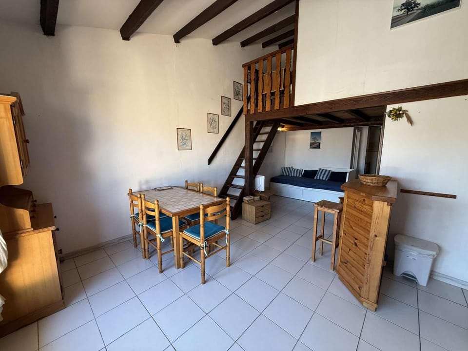 AIG 160 – Villa T2 mezzanine – Résidence Les Villas du Port – Gruissan – 4/6 personnes Apartment in Gruissan