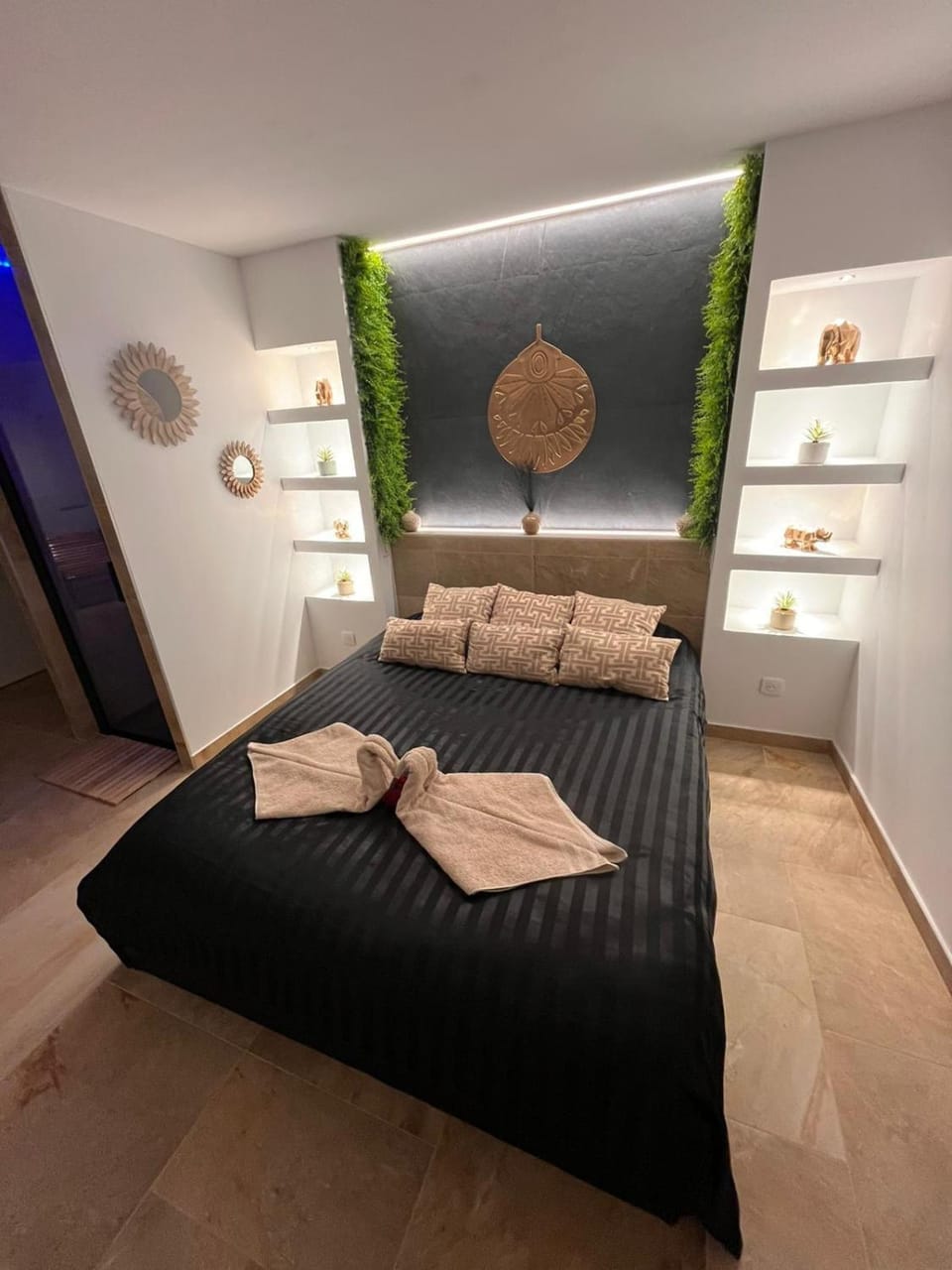 Magnifique Love room avec sauna et jacuzzi privés Apartment in Grand Est