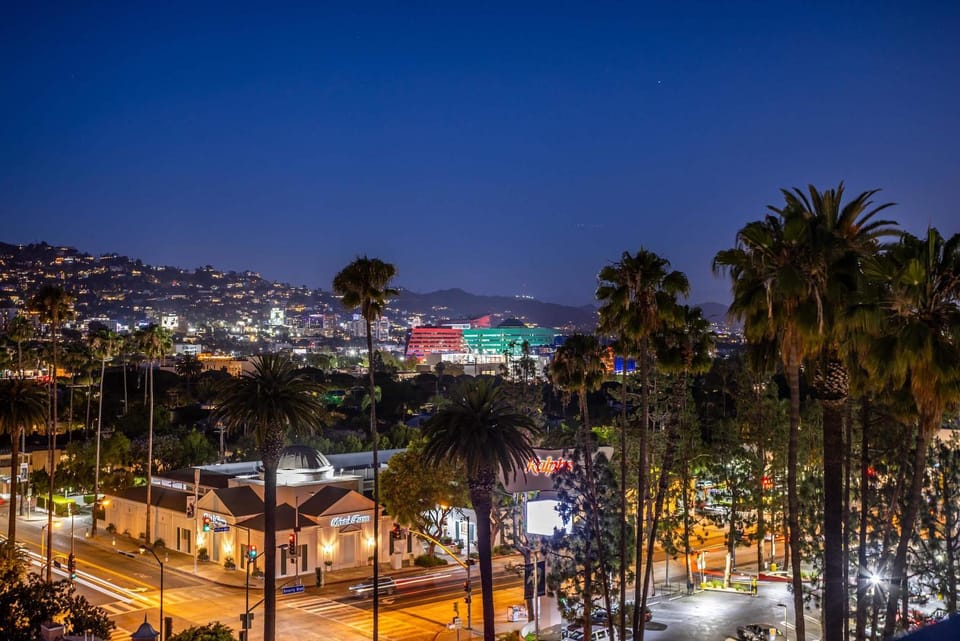 Beverly Hills Private Residence with Rooftop Jacuzzi Apartment in West Hollywood