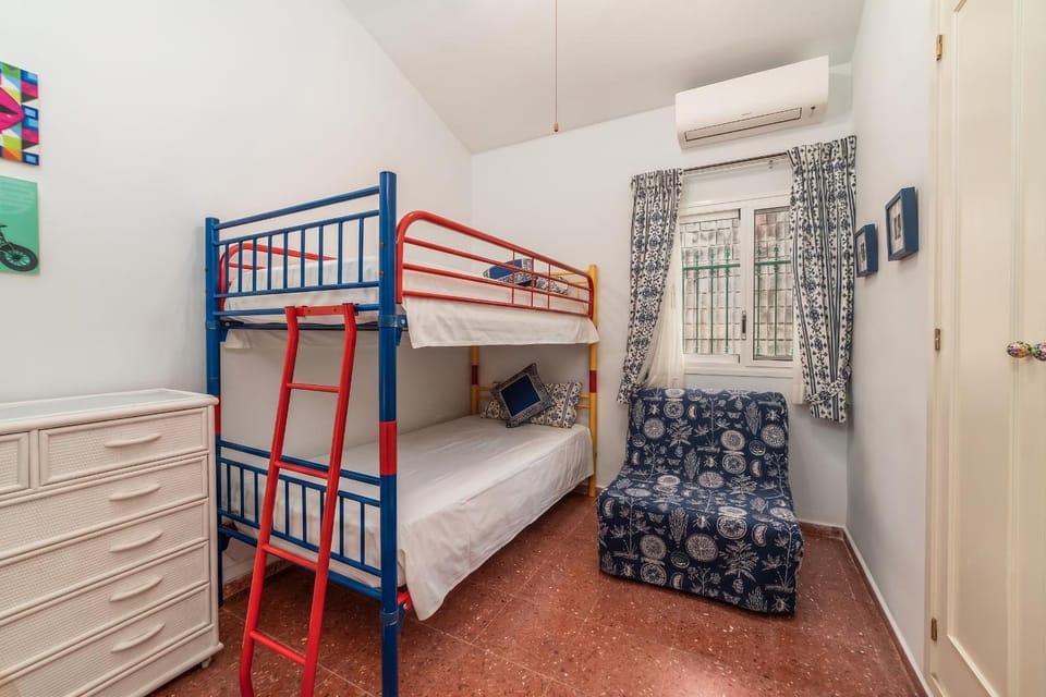 Bed, bunk bed