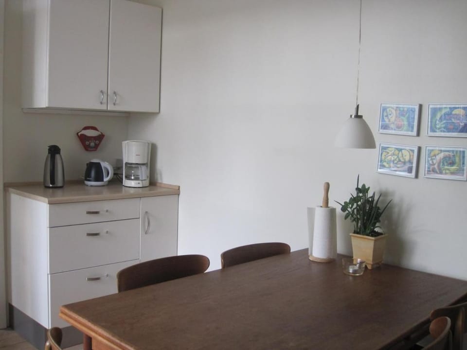 Communal lounge/ TV room, Kitchen or kitchenette, Dining area