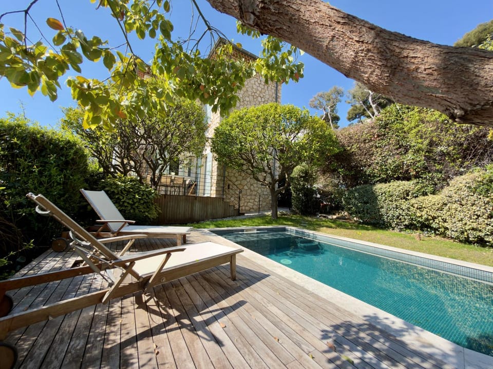 VILLA ANGEL VI4481 By Riviera Holiday Homes Villa in Eze