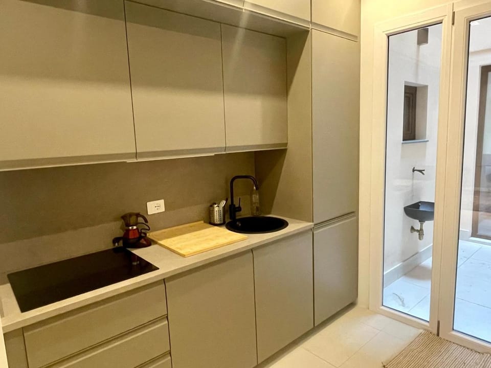 Kitchen or kitchenette, dishwasher, kitchen