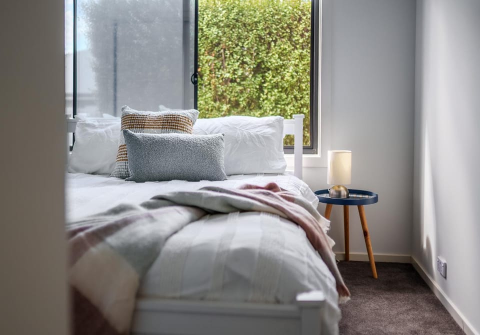 Seaside Groove, Coastal Stay in the Heart of Ocean Grove House in Ocean Grove