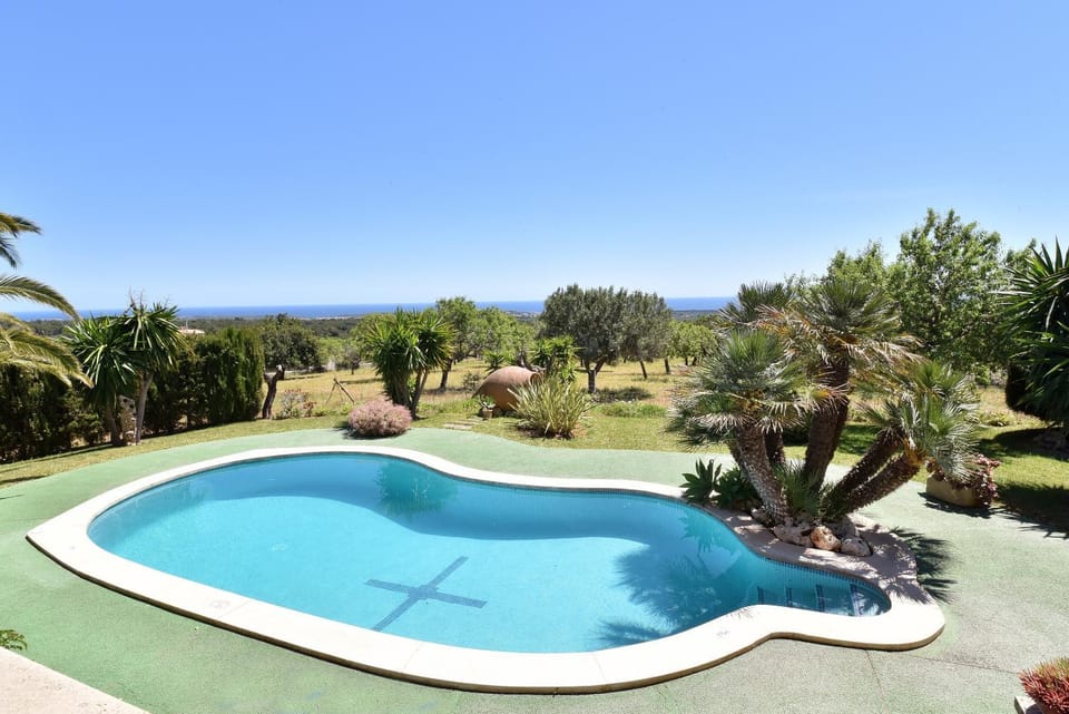 Finca Jeroni House in Migjorn