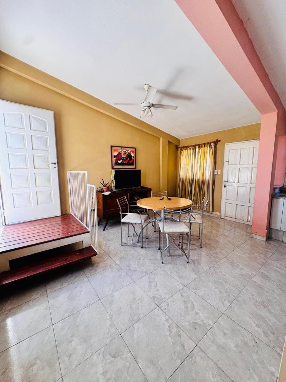 the orange suit Apartment in Catamarca