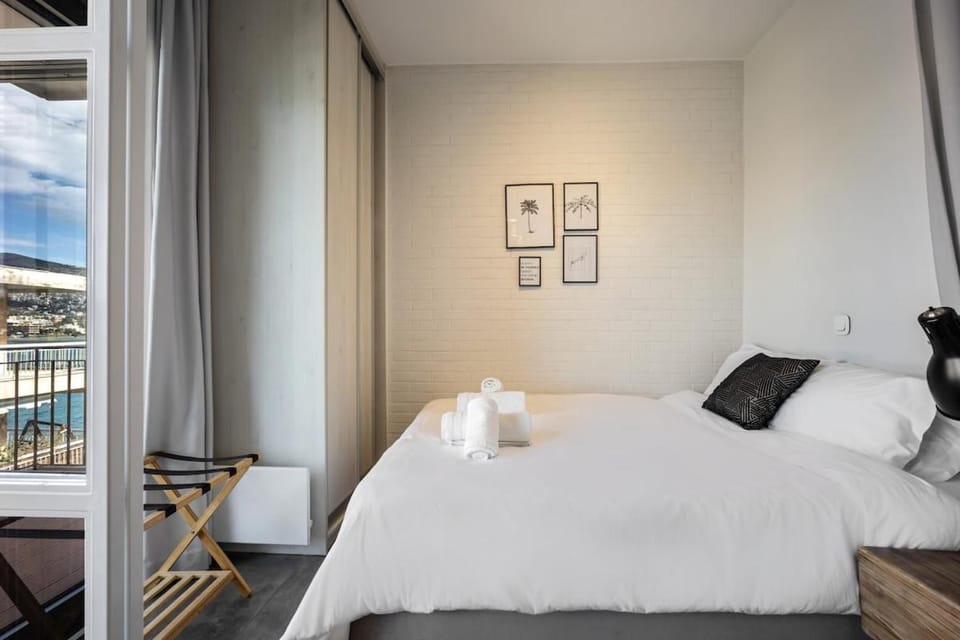Ioli Seafront Hideaway by Porto Rafti Marina Apartment in East Attica Regional Unit, Greece