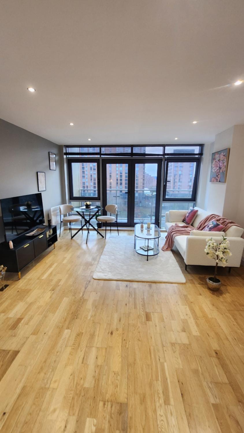 TV and multimedia, Balcony/Terrace, Living room, Seating area