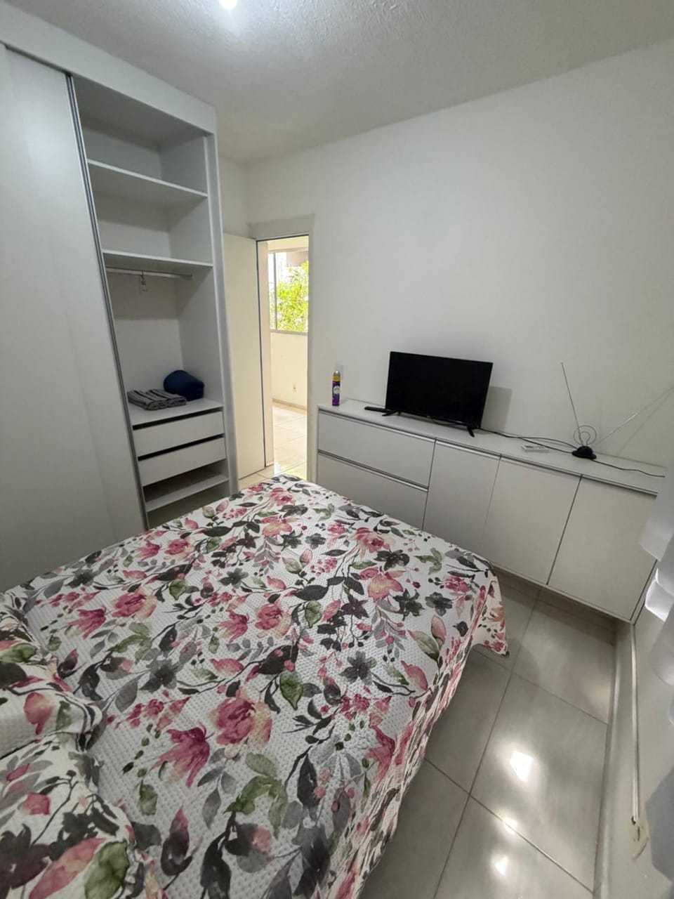 Apartamento completo em condomínio com lazer, a apenas 7 minutos do Pátio do Forró! Apartment in Caruaru