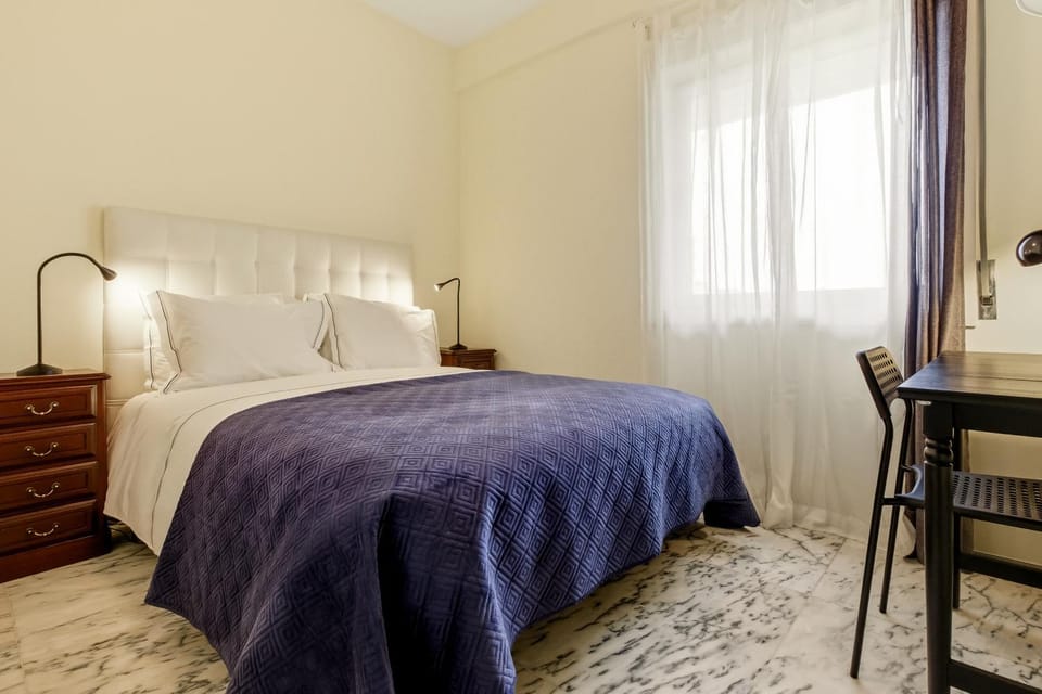 Seating area, Bedroom, Area and facilities