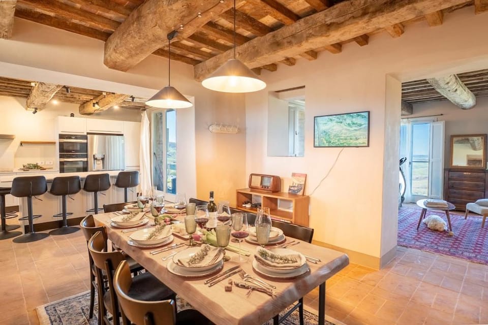 Luxury Villa in Val d'Orcia Private Tuscan Oasis By TripCare Villa in Tuscany