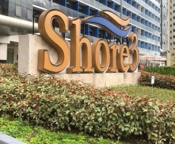 MOA-Two Tandem 1BR Condo Units Good for 6-8 Person Apartment in Pasay