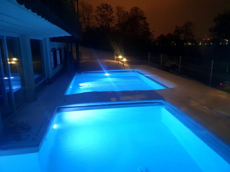 Night, Swimming pool