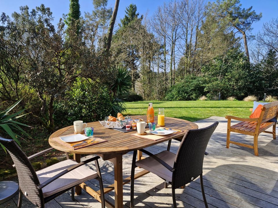 Les Jardins du Vincin Bed and Breakfast in Arradon