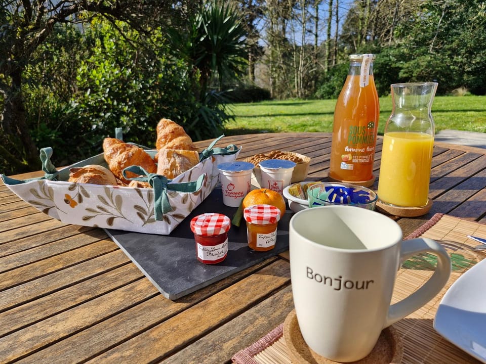 Les Jardins du Vincin Bed and Breakfast in Arradon