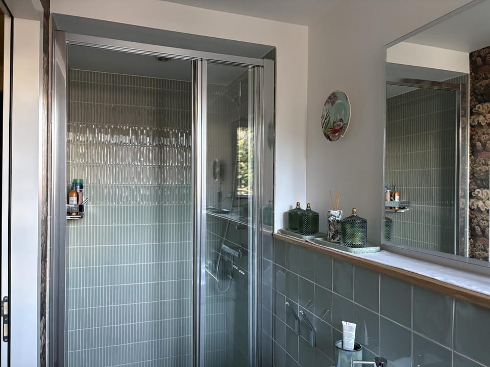 Le cabinet de curiosités de Natacha Cabin in Ollon