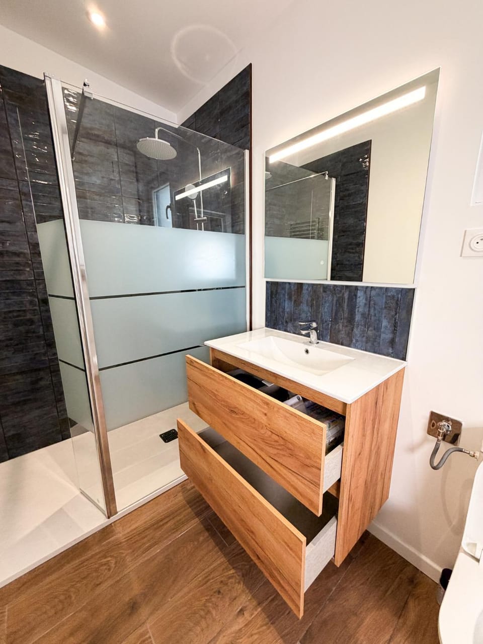 Shower, Bathroom