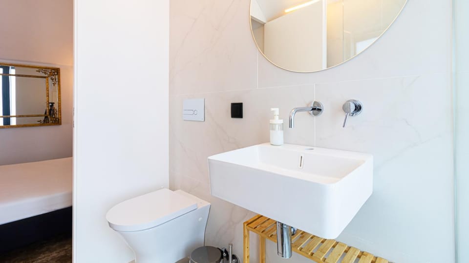 Toilet, Bathroom