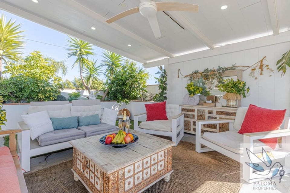 Wonderful villa with heated pool Apartment in Benalmadena