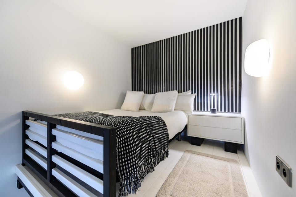 SIL6BI - Amplio y moderno piso de 1 dormitorio en el Centro de Madrid - Alquiler temporal Apartment in Centro
