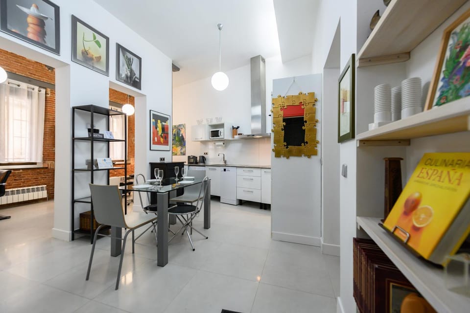 SIL6BI - Amplio y moderno piso de 1 dormitorio en el Centro de Madrid - Alquiler temporal Apartment in Centro