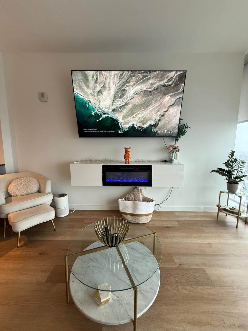 Luxury 1BR w Stunning Floor-to-Ceiling Water Views Apartment in New Rochelle