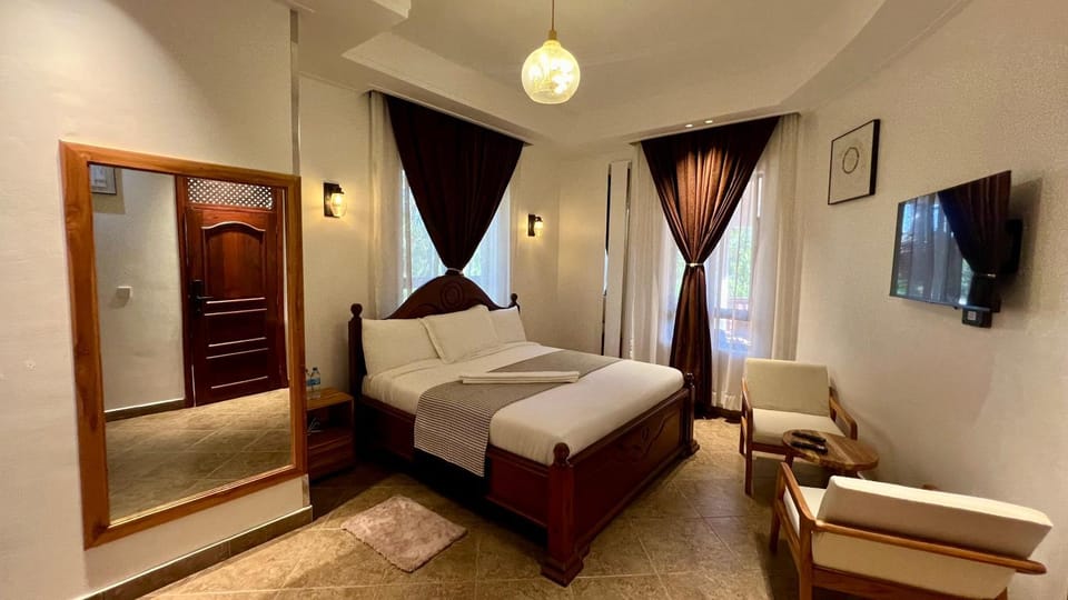 Bed, TV and multimedia, Photo of the whole room, Evening entertainment, Bedroom