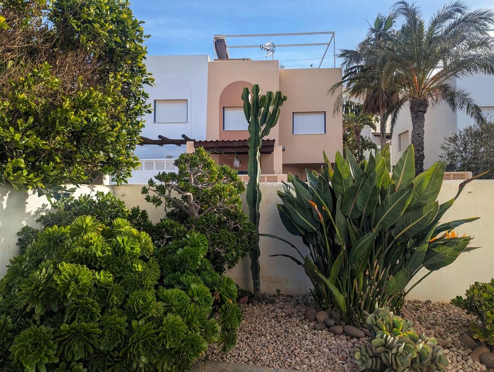 Off site, Garden