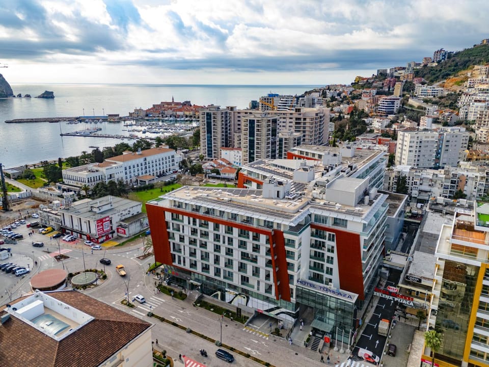 Central sea view new luxury apartment near the beach Apartment in Budva