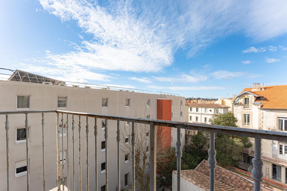 View (from property/room), Balcony/Terrace, City view
