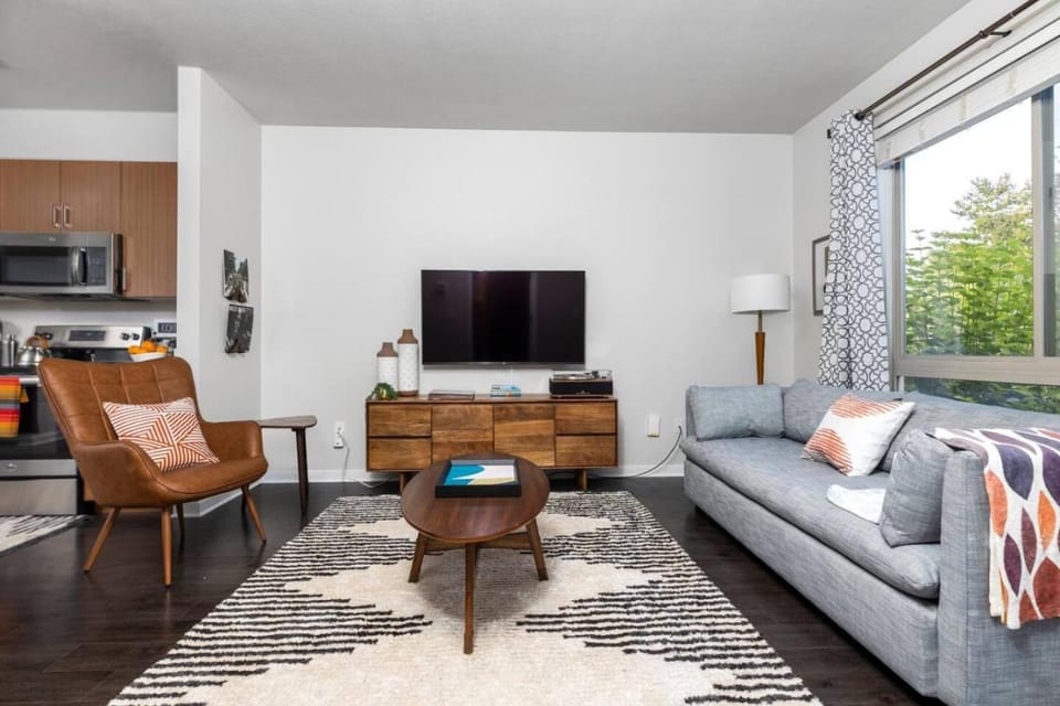 The Pendleton Boutique Stylish 1 bedroom Condo House in Traverse City