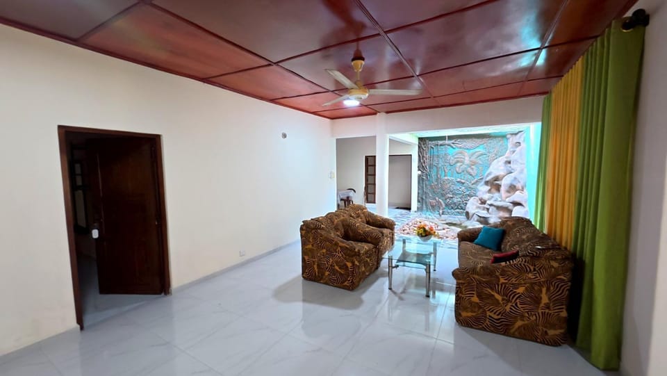 Diws Holiday Bungalow House in Sri Lanka