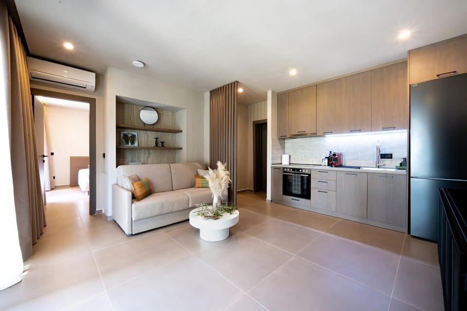 Euphoria Villa, 9 bdrs with private pools, beachfront Villa in Halkidiki