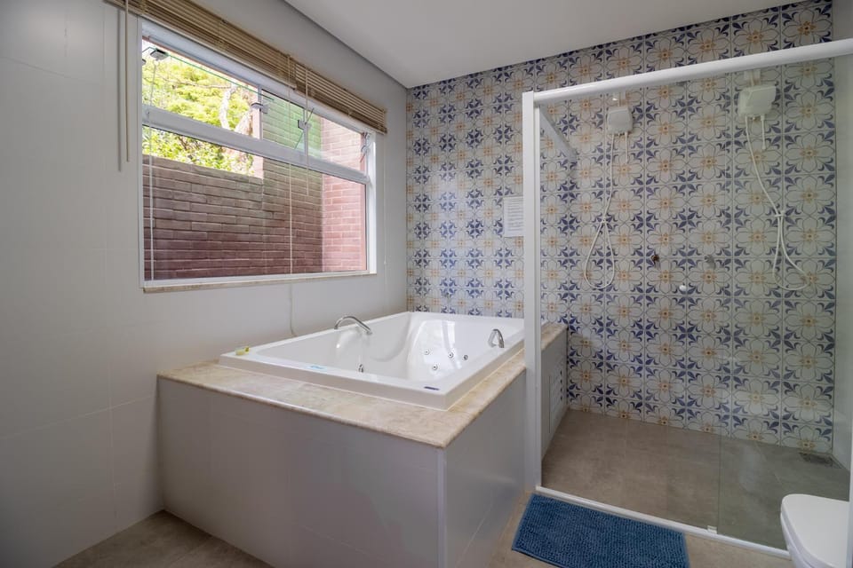 Bathroom, Bath
