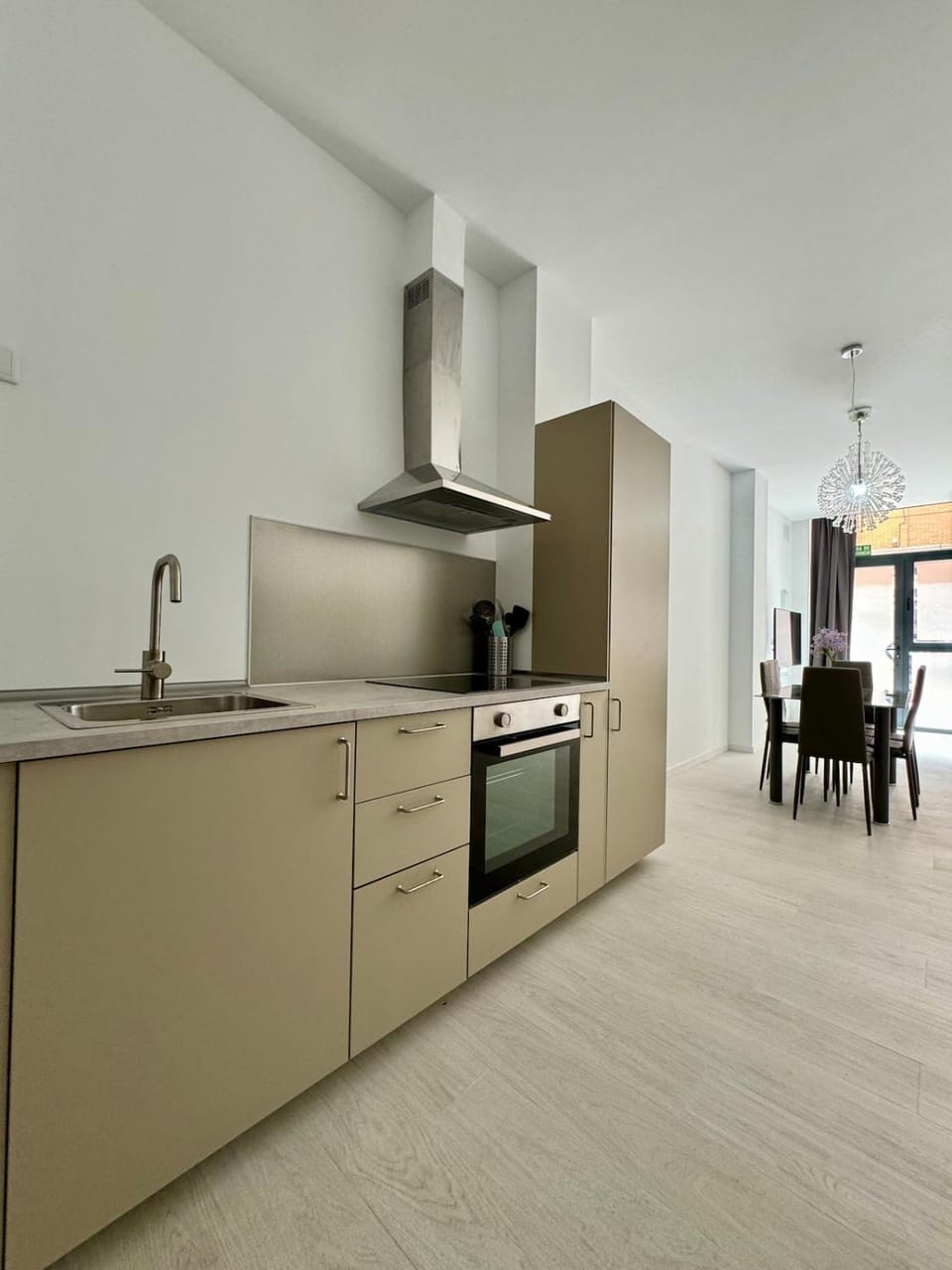 6 Personas Oceanografic Ciencias Roig Arena Apartment in Valencia