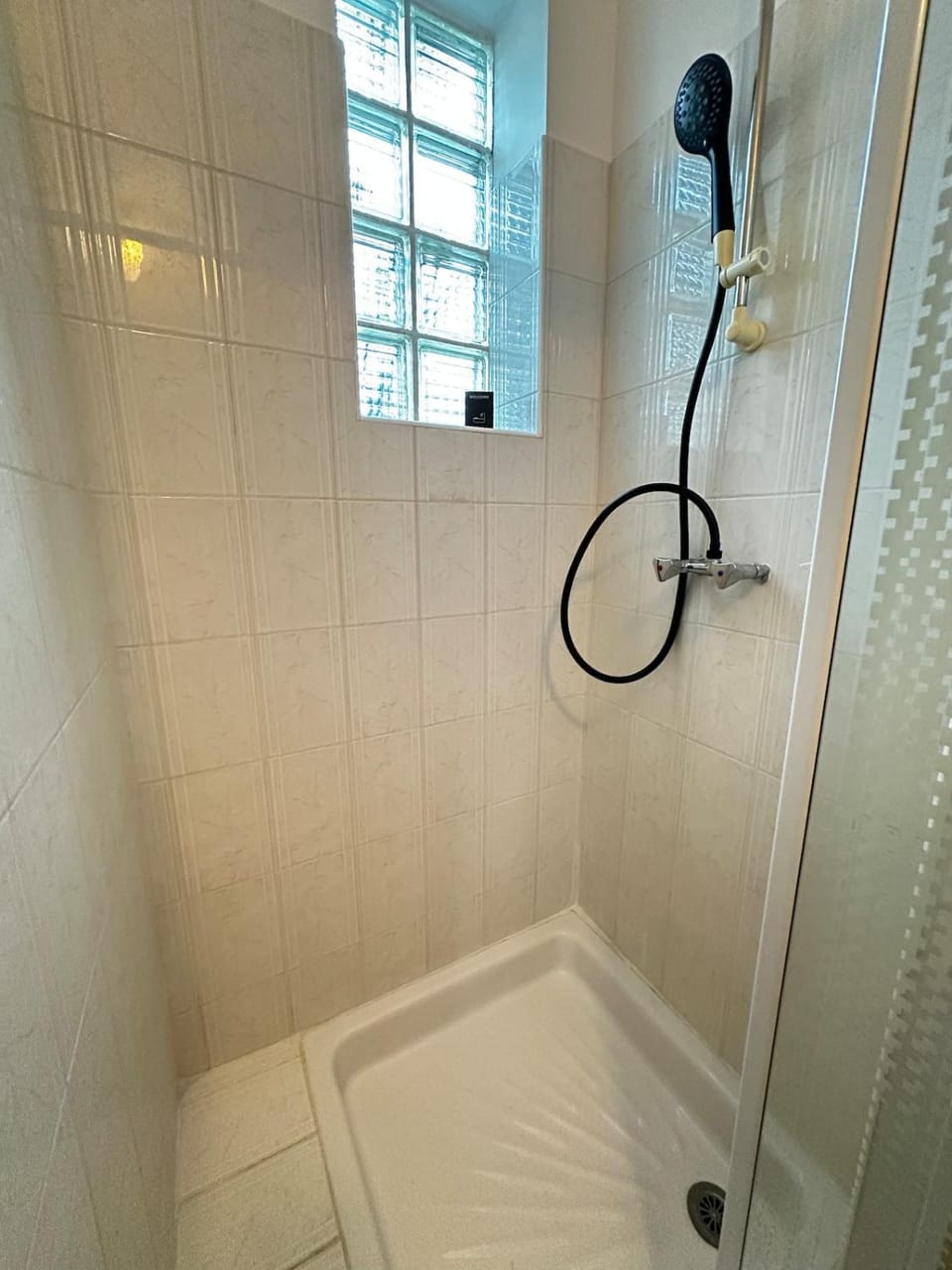 Station Studio - Proche RER A - Wifi Apartment in Noisy-le-Grand