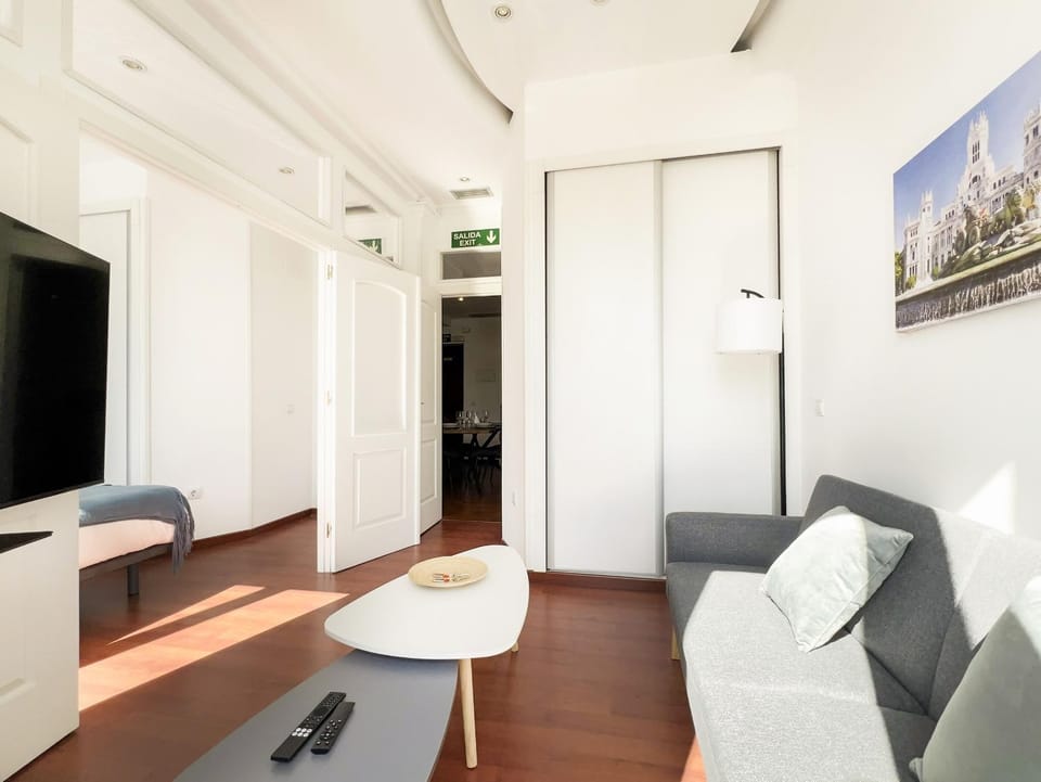 Apartamento exclusivo para 2 con vistas al Retiro Apartment in Madrid