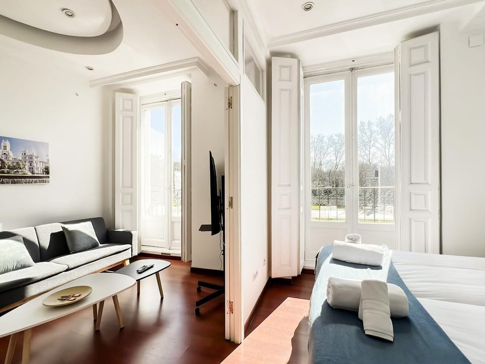 Apartamento exclusivo para 2 con vistas al Retiro Apartment in Madrid