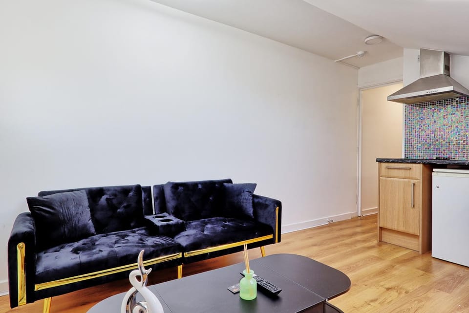 Reeha's Hotel Apartments Apartment hotel in Southend-on-Sea