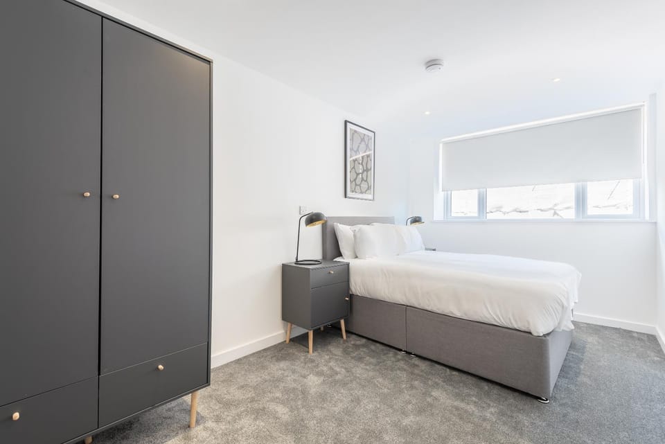 Bedroom, wardrobe