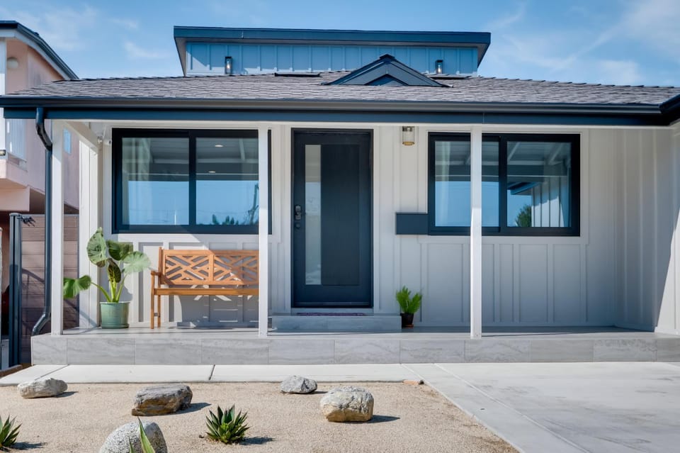 LA Extended Stay Near Beach & SoFi Stadium! House in Culver City