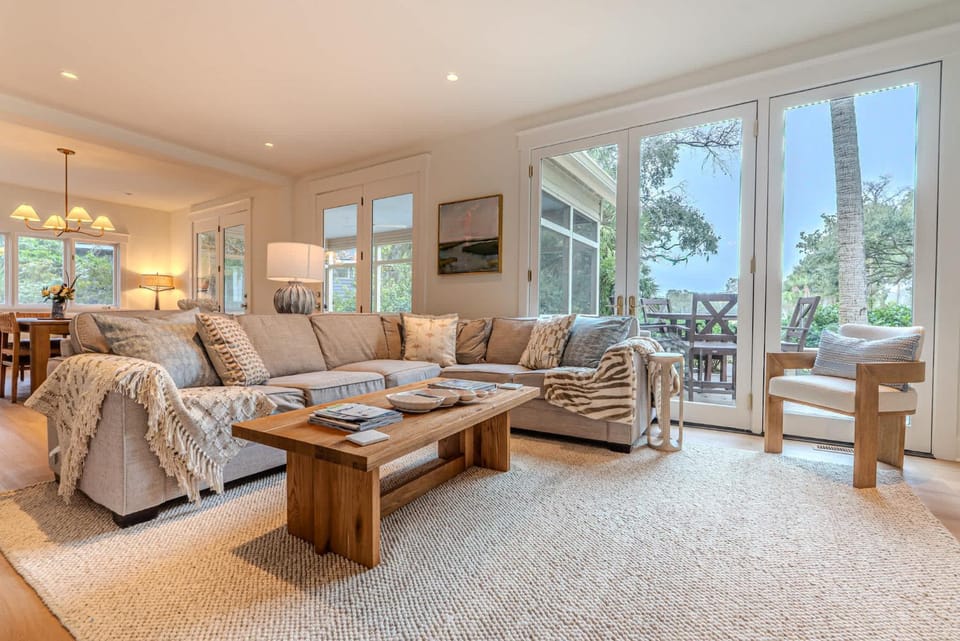 Palmetto Greens - Course Front - Private Pool House in Hilton Head Island