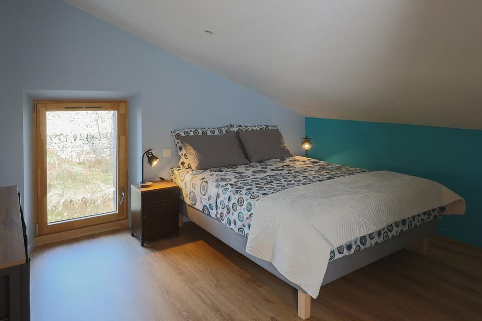 Property building, Living room, Bedroom