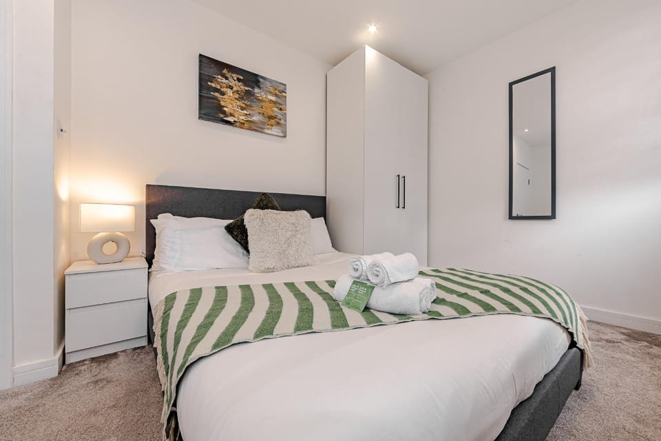 Bed, Bedroom, wardrobe