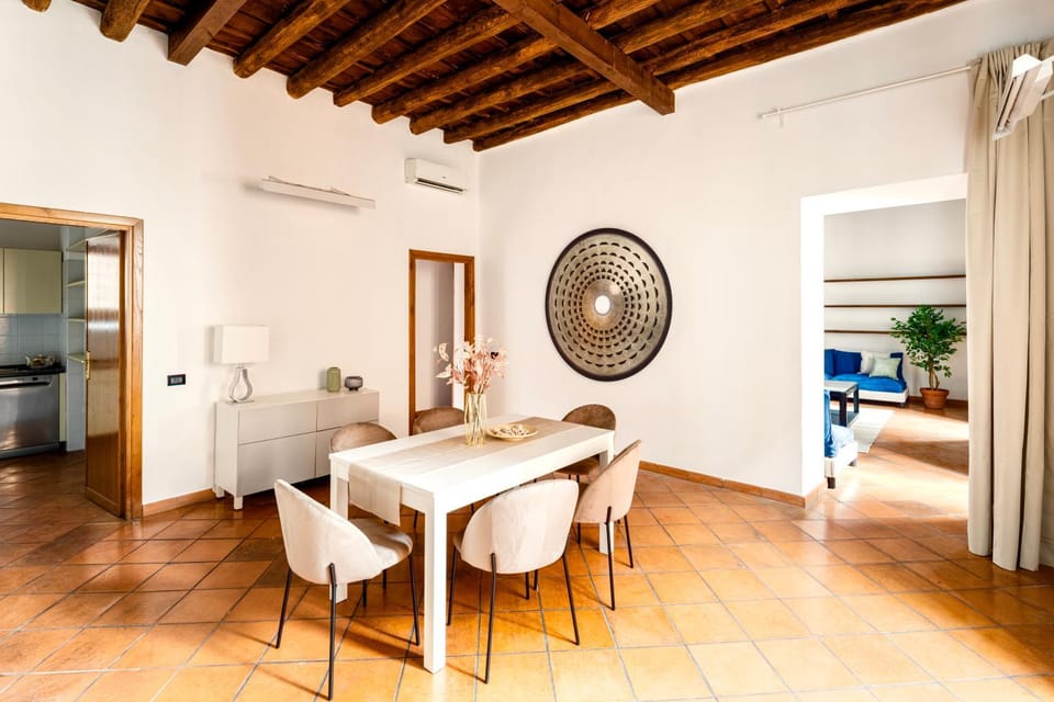Day, Dining area